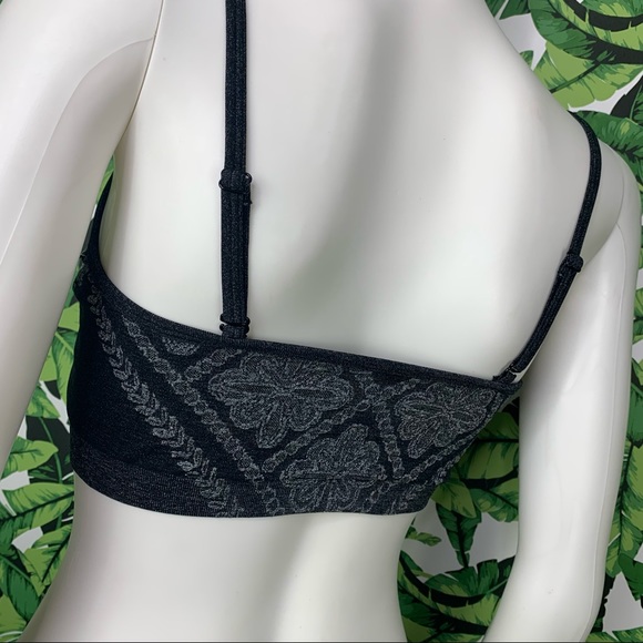 NWT! No Boundaries Women's Bra Size L Seamless Black Floral High Neck Bralette - Picture 4 of 9